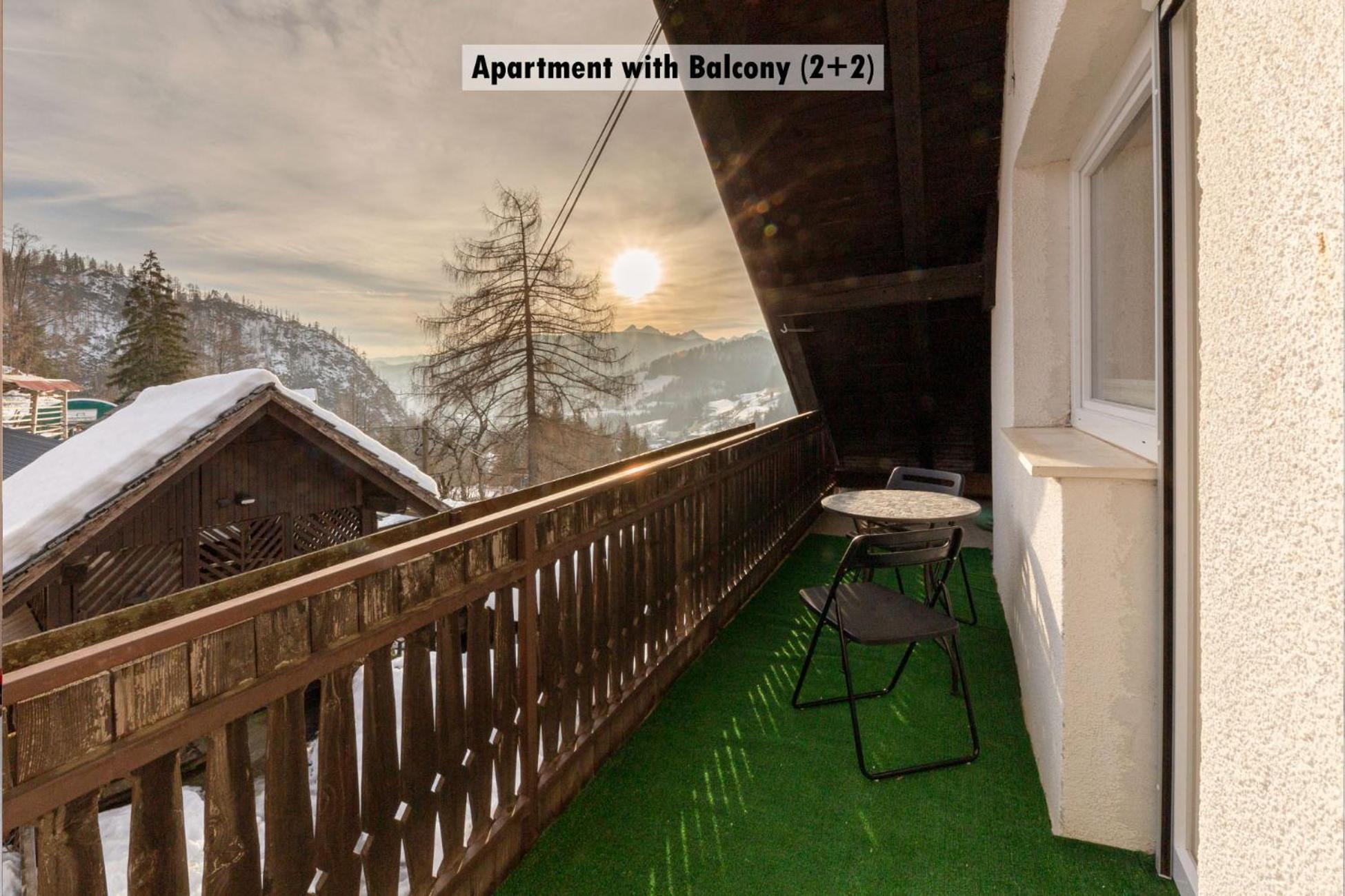 Apartments Farm House Uric Jesenice Exterior foto
