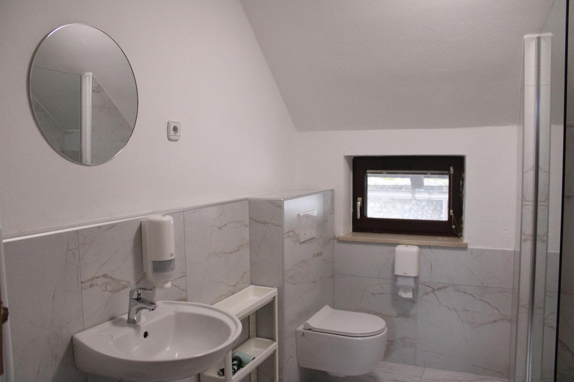 Apartments Farm House Uric Jesenice Quarto foto
